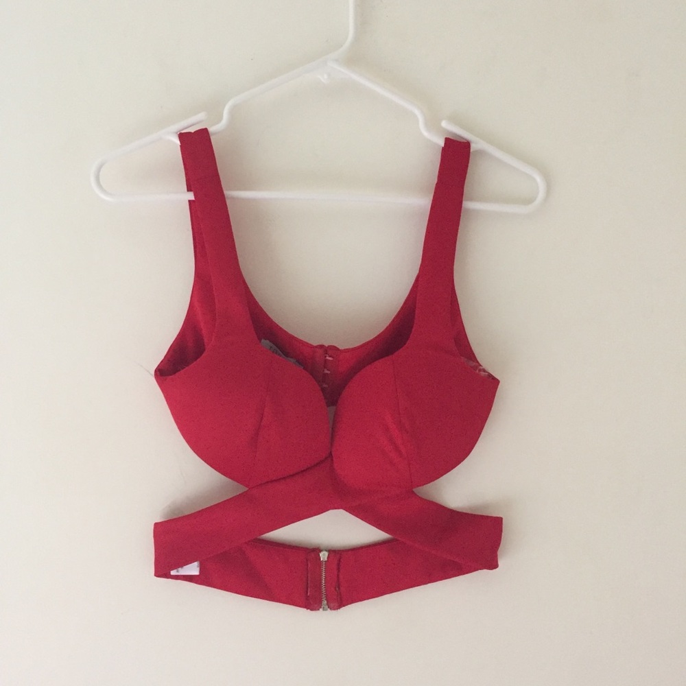 New | Tobi | Criss Cross Crop Top Medium